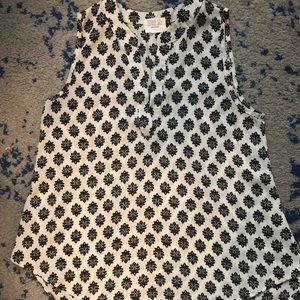 Short sleeve top